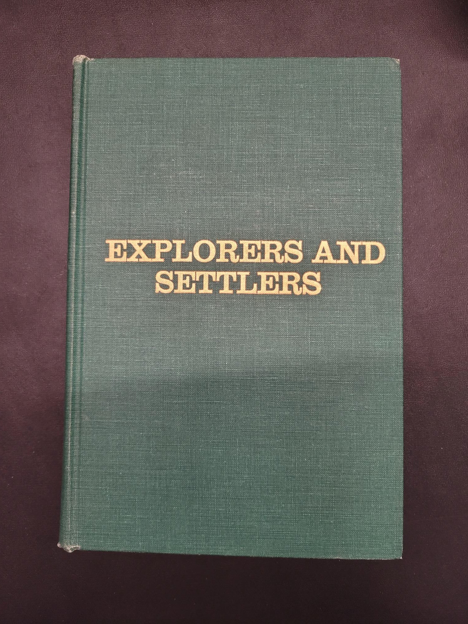 Explorers and Settlers * Robert G. Ferris (editor) * National Survey of Historic Sites and Buildings Vol. V