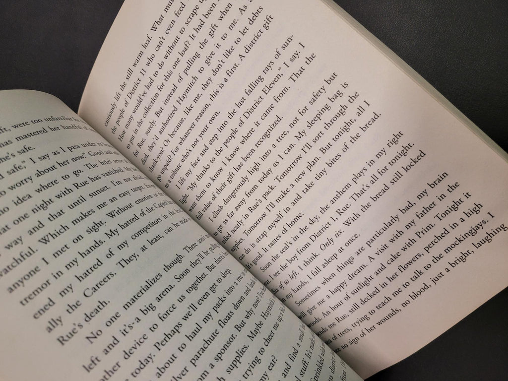 The Hunger Games * Suzanne Collins * Hunger Games #1