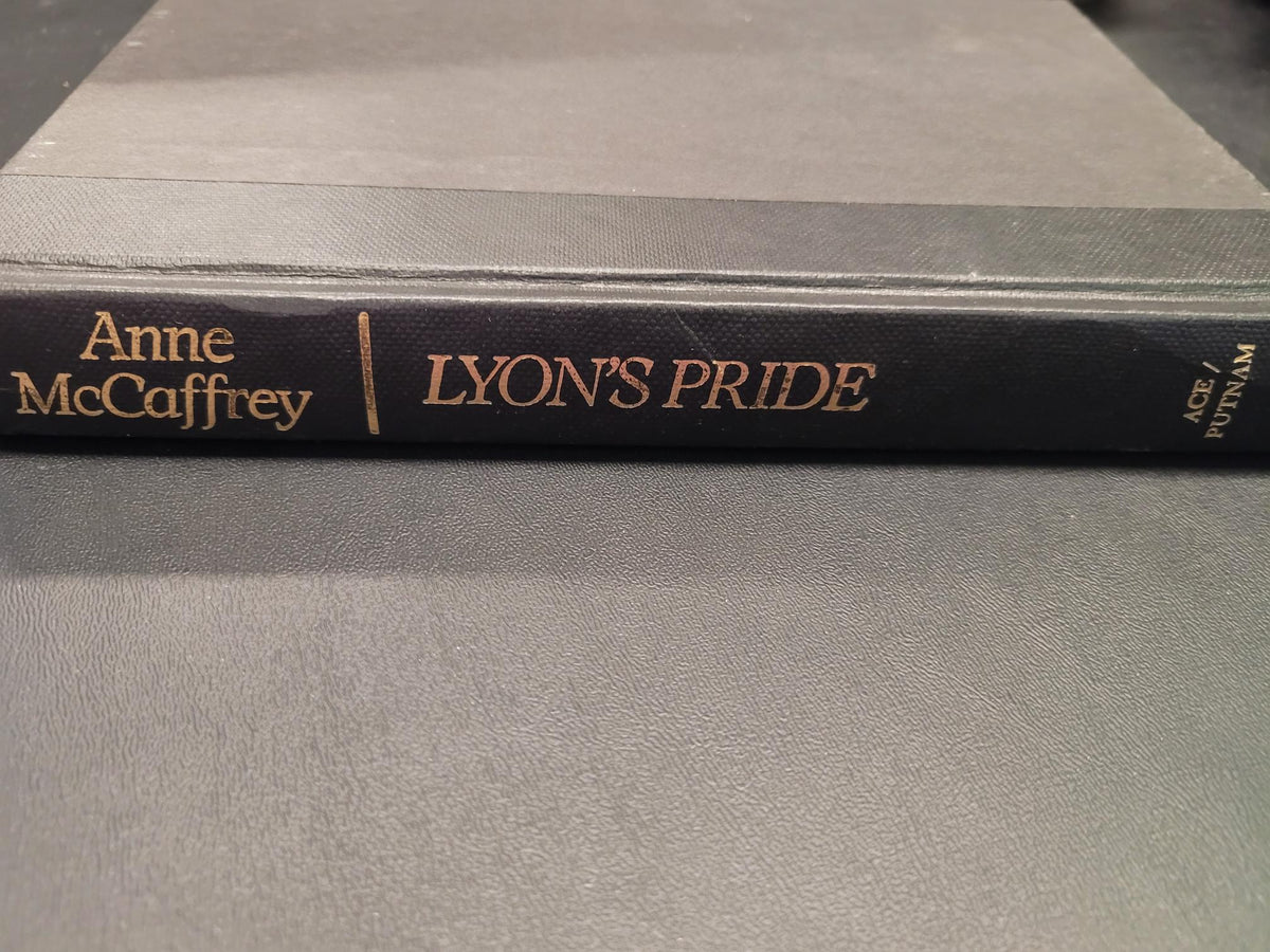 Lyon's Pride * Anne McCaffrey * Tower and the Hive #4