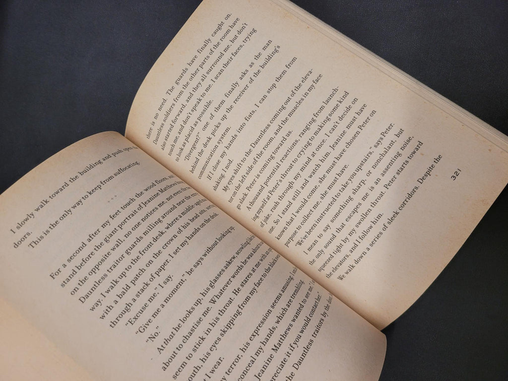 Insurgent * Veronica Roth * Divergent #2