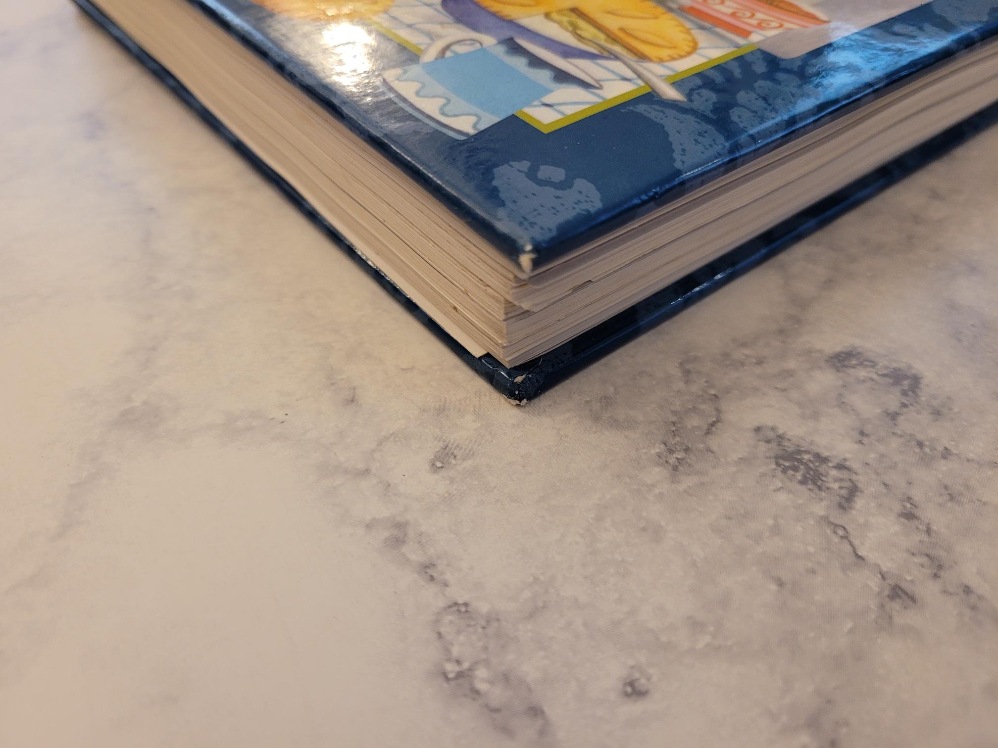 Essential Family Favorites * Parragon Books