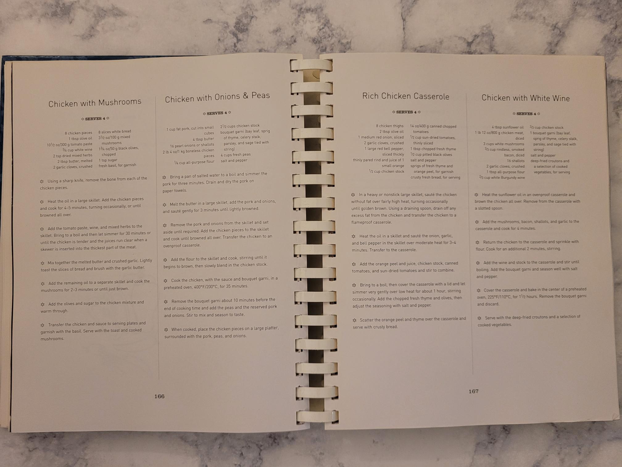 Essential Family Favorites * Parragon Books
