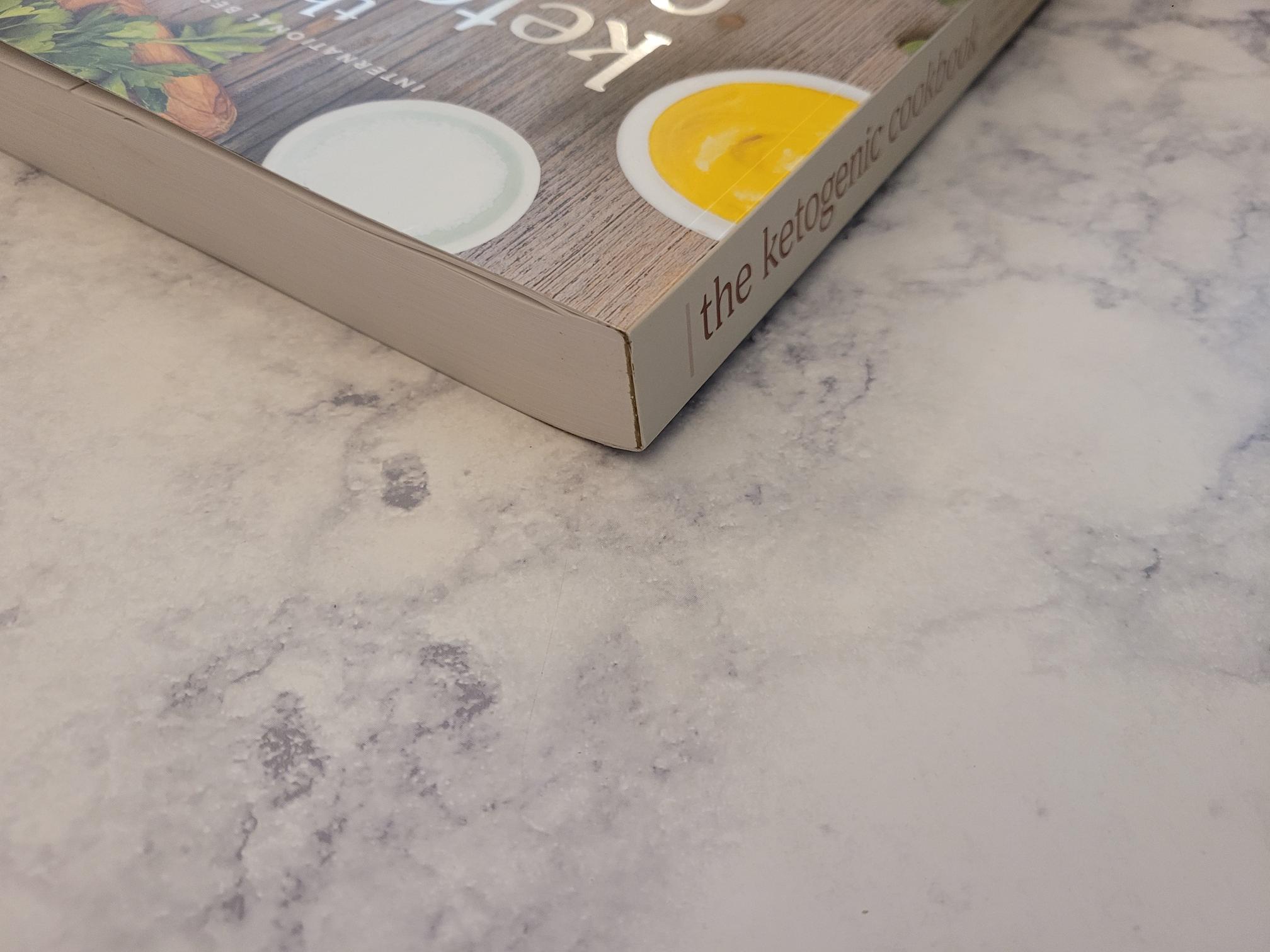 The Ketogenic Cookbook * Jimmy Moore, Maria Emmerich