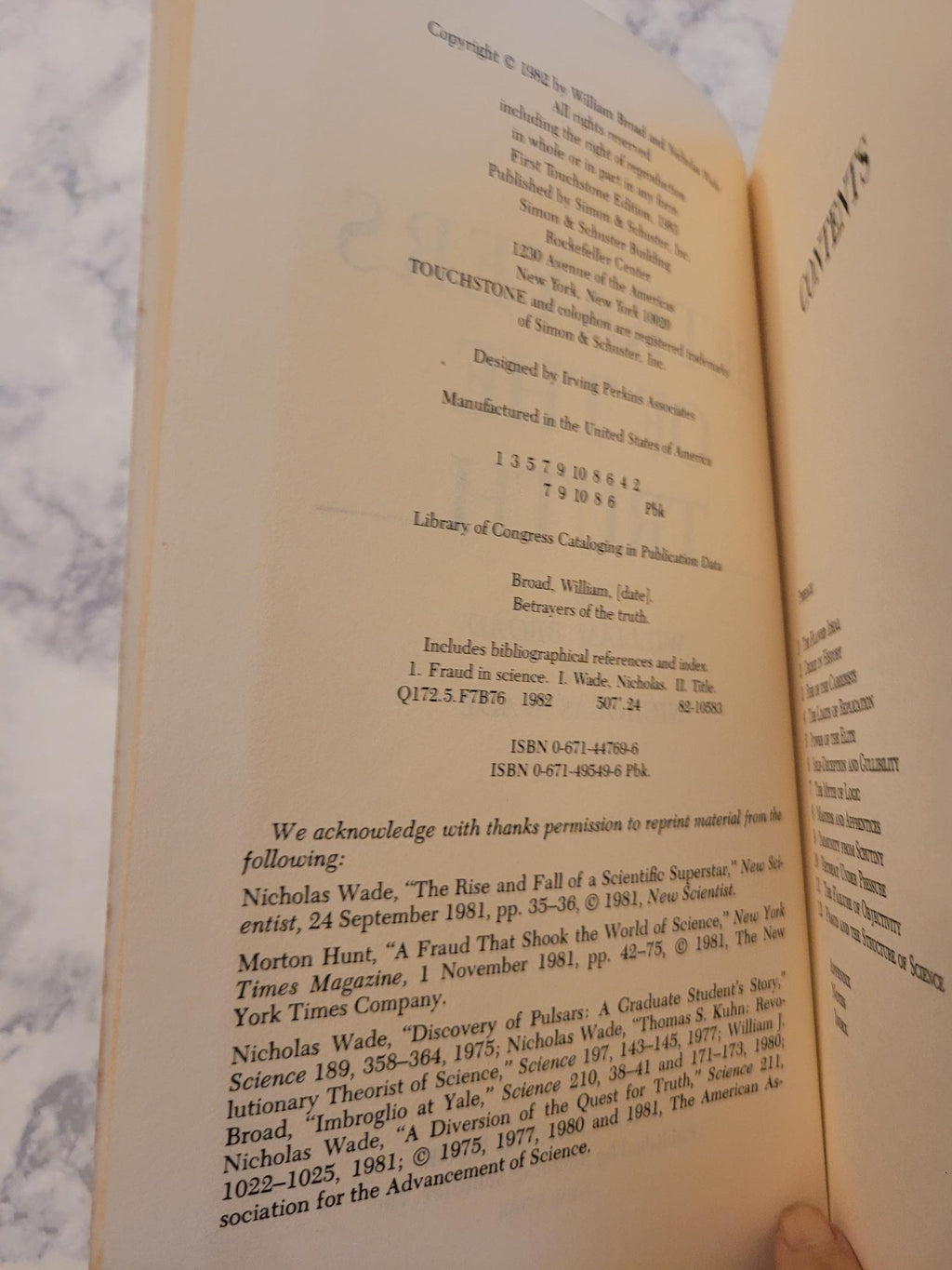 Betrayers of the Truth * William J. Broad, Nicholas Wade