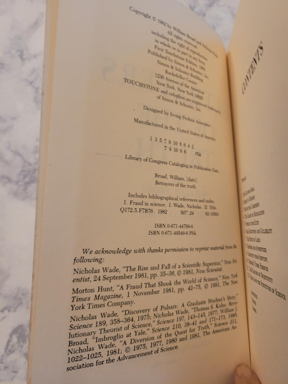 Betrayers of the Truth * William J. Broad, Nicholas Wade