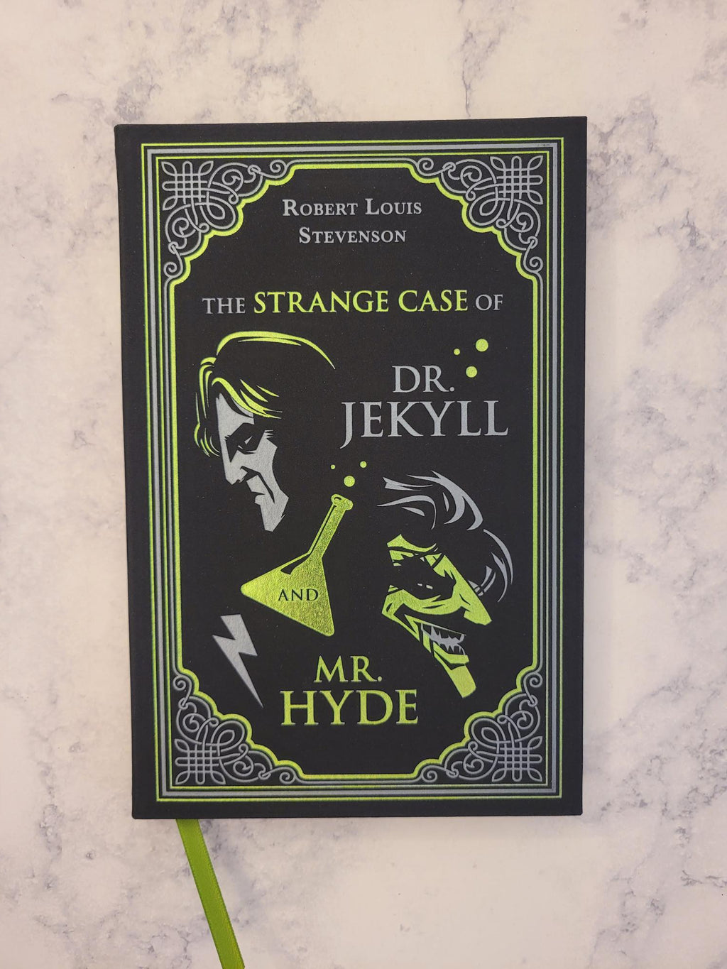 The Strange Case of Dr. Jekyll and Mr. Hyde * Robert Louis Stevenson
