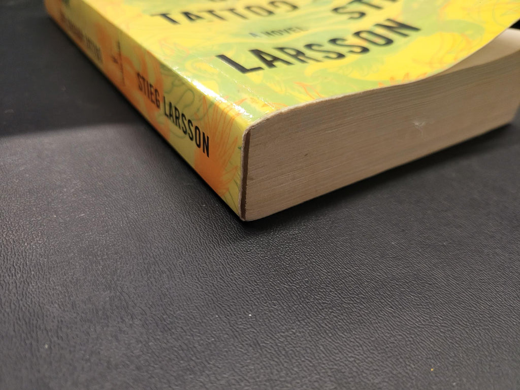 The Girl With the Dragon Tattoo * Stieg Larsson, Reg Keeland (Translator) * Millennium #1