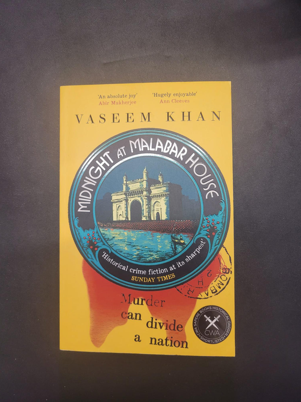 Midnight at Malabar House * Vaseem Khan * Malabar House #1