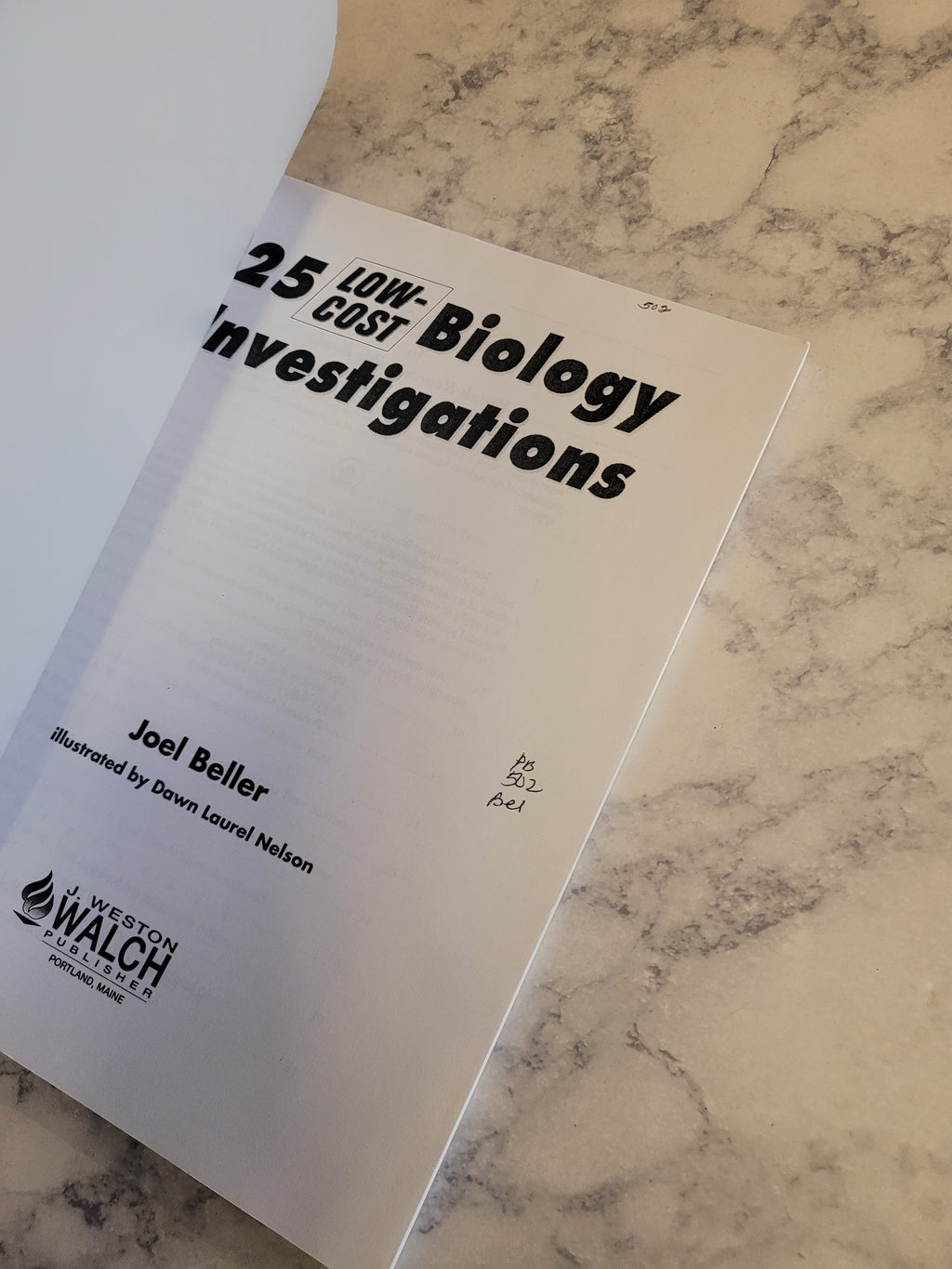 25 Low-Cost Biology Investigations * Joel Beller