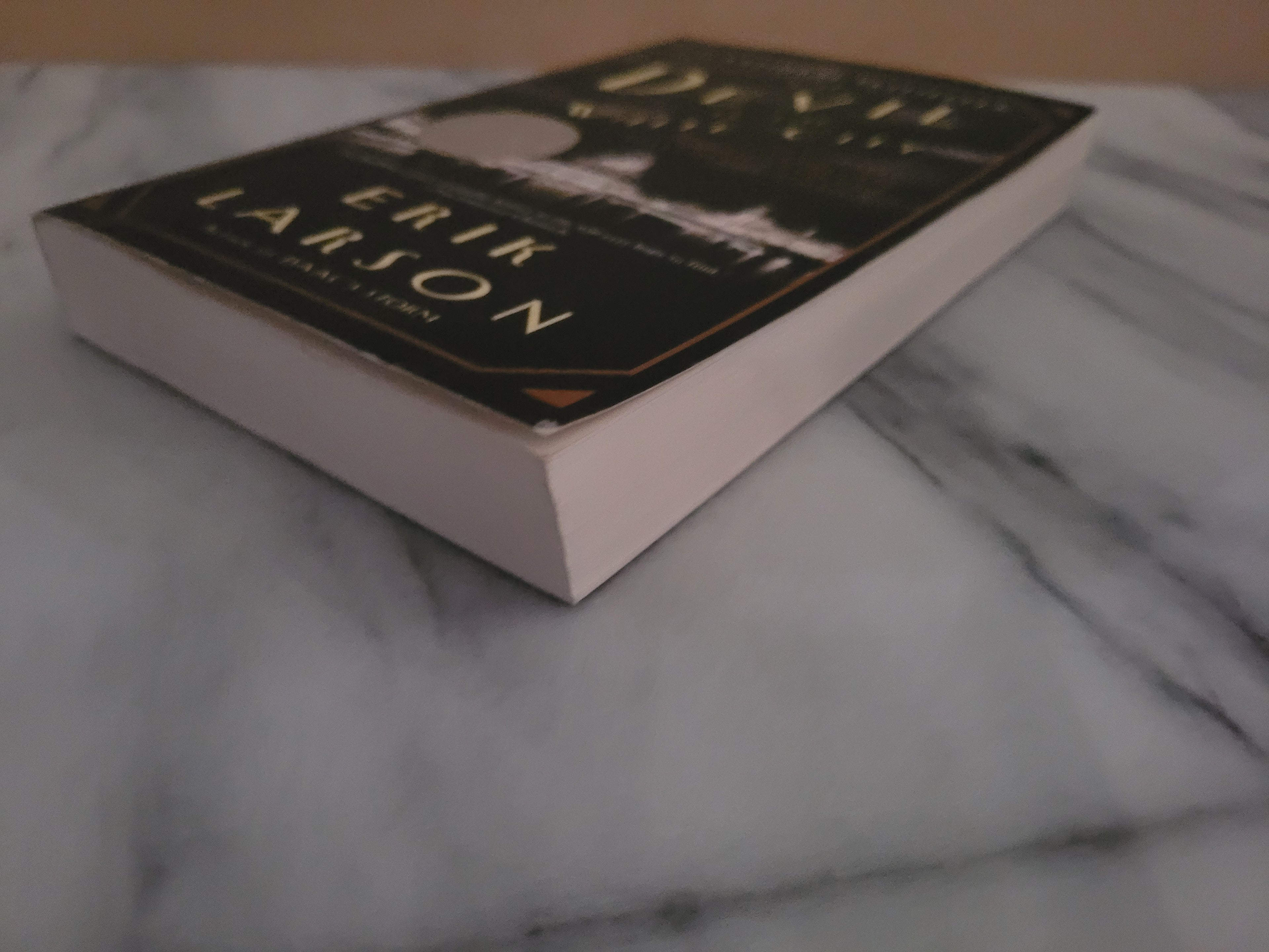 The Devil in the White City * Erik Larson