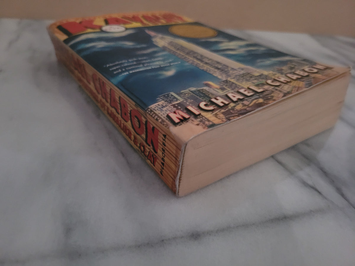 The Amazing Adventures of Kavalier & Clay * Michael Chabon