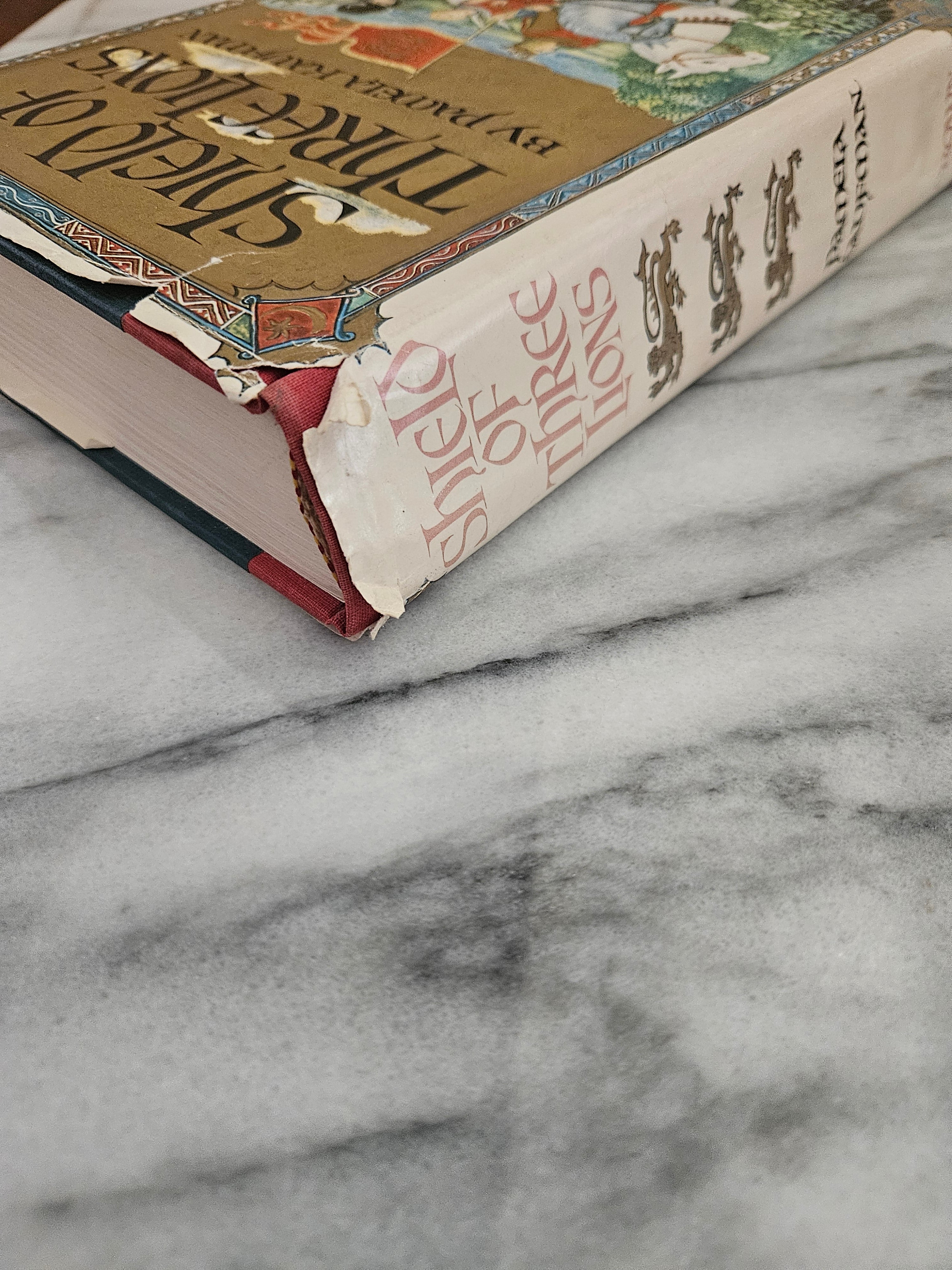 Shield of Three Lions * Pamela Kaufman * Alix of Wanthwaite #1