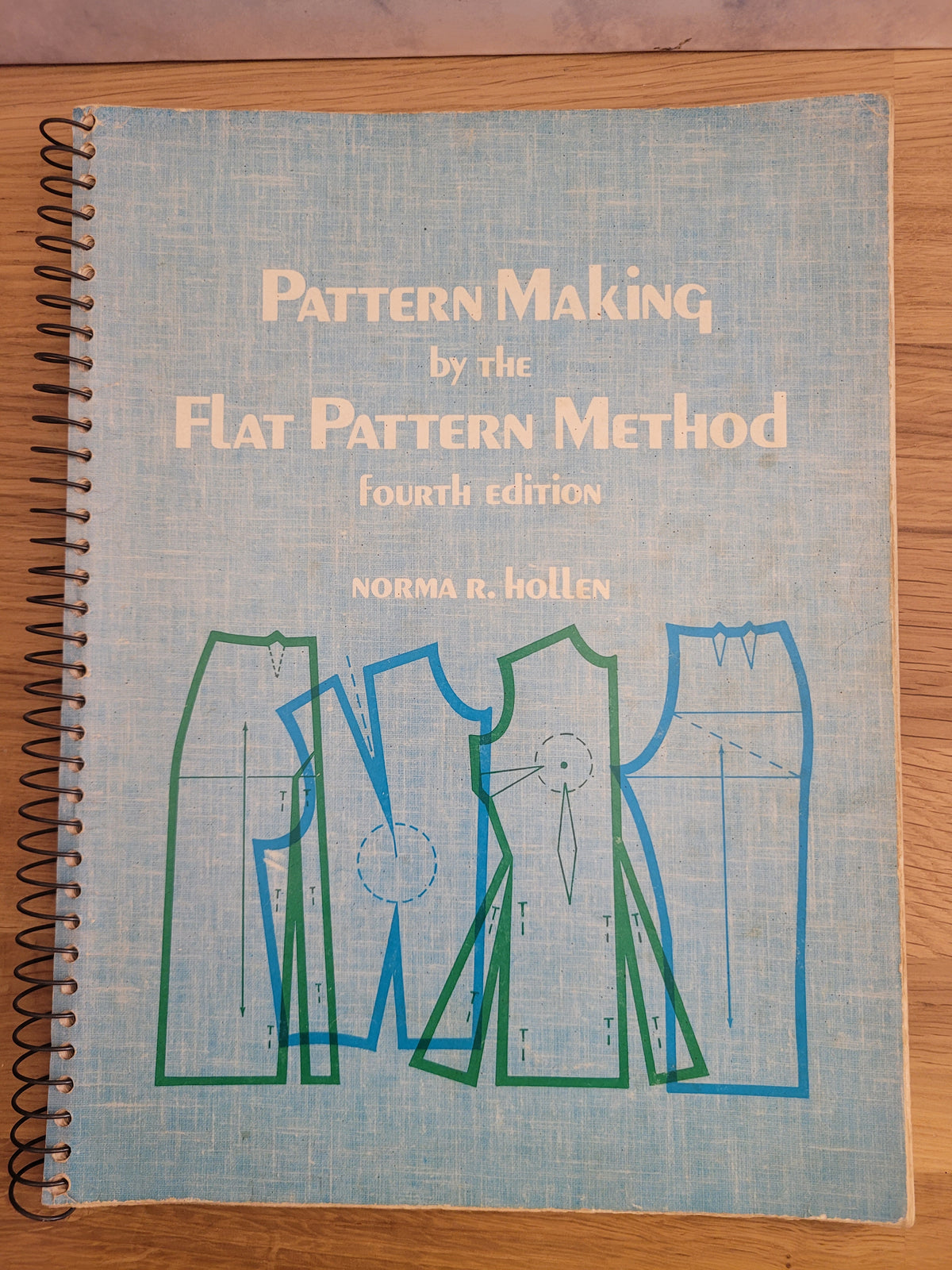 Pattern Making by the Flat Pattern Method, 4th ed * Norma R. Hollen