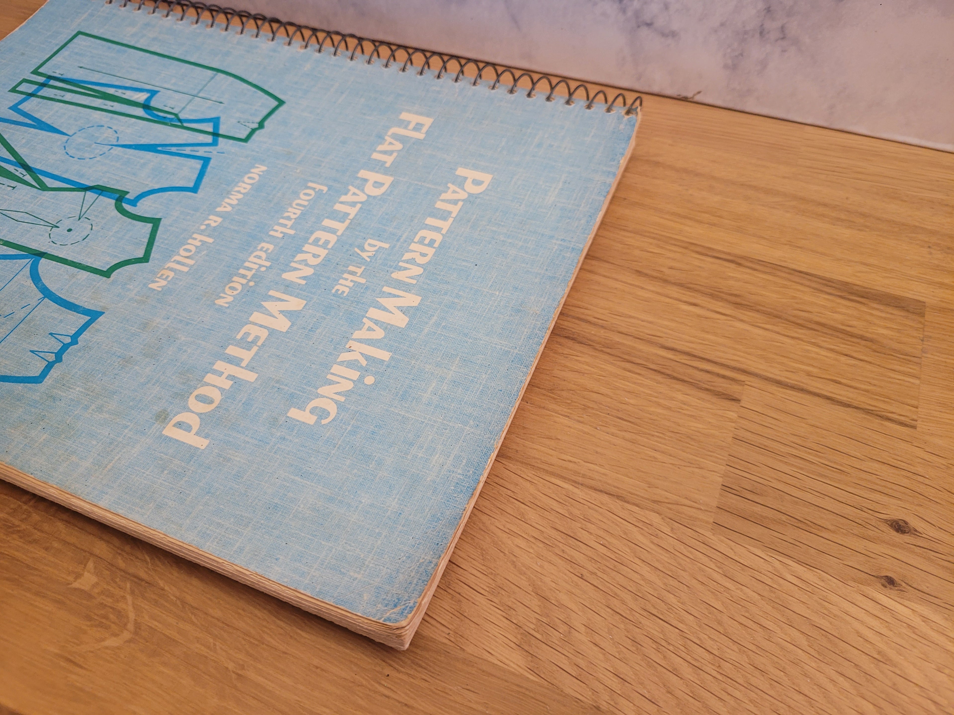 Pattern Making by the Flat Pattern Method, 4th ed * Norma R. Hollen