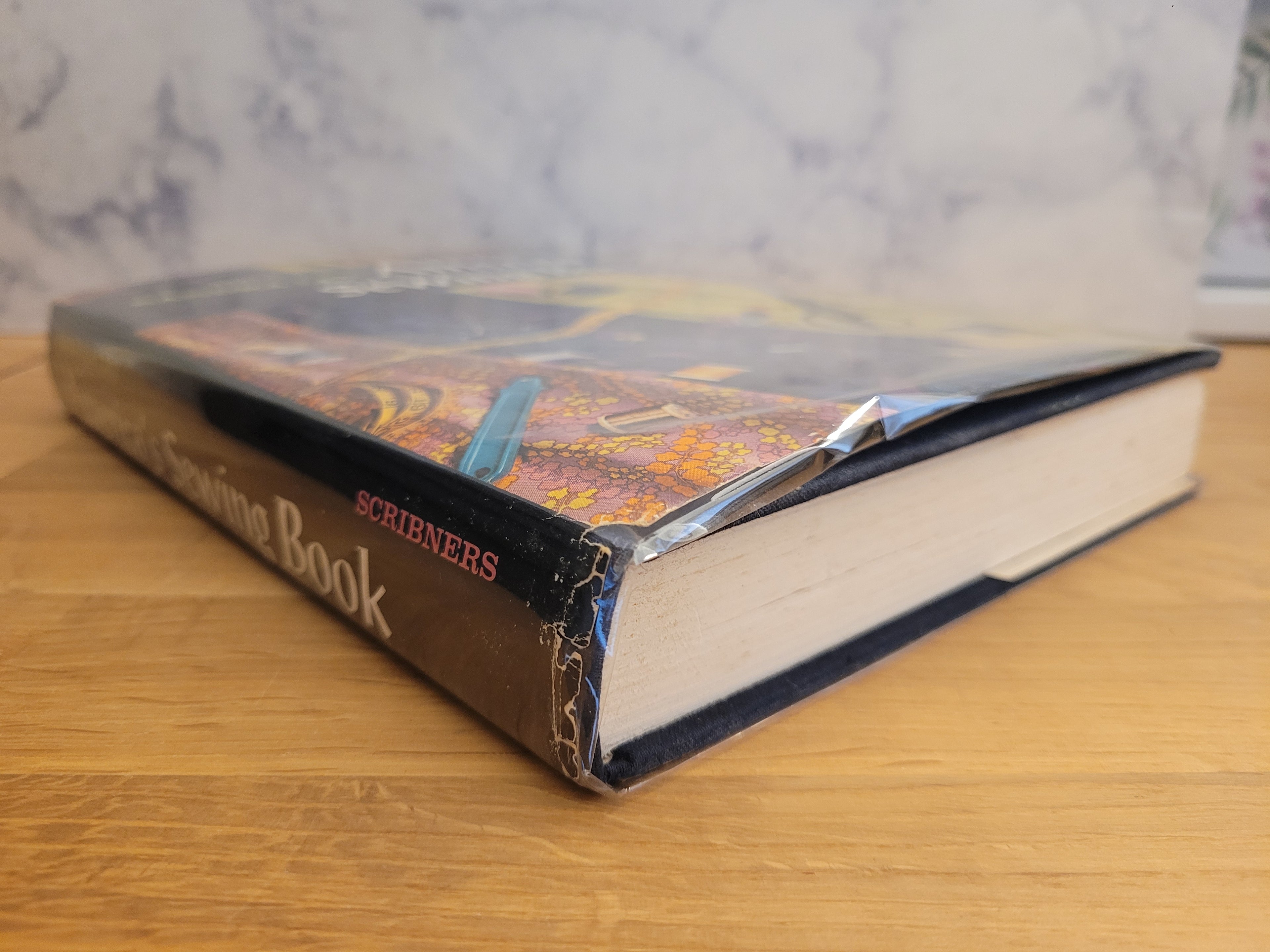 America's Sewing Book * Sandra Ley