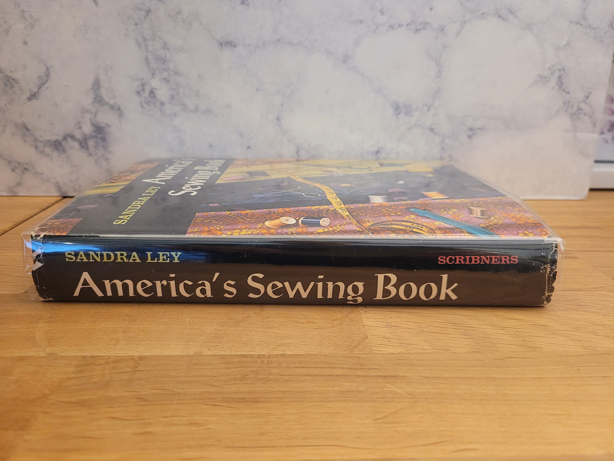 America's Sewing Book * Sandra Ley
